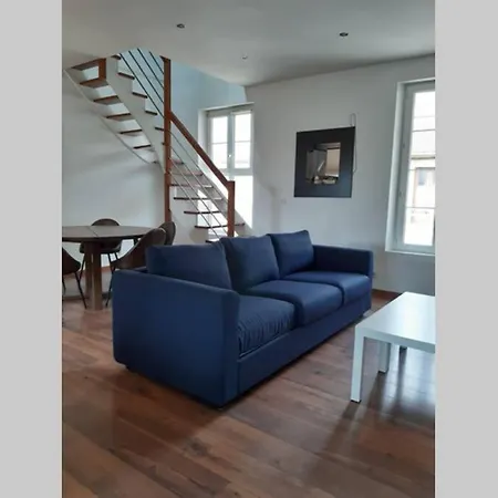 La Causerie Apartment *